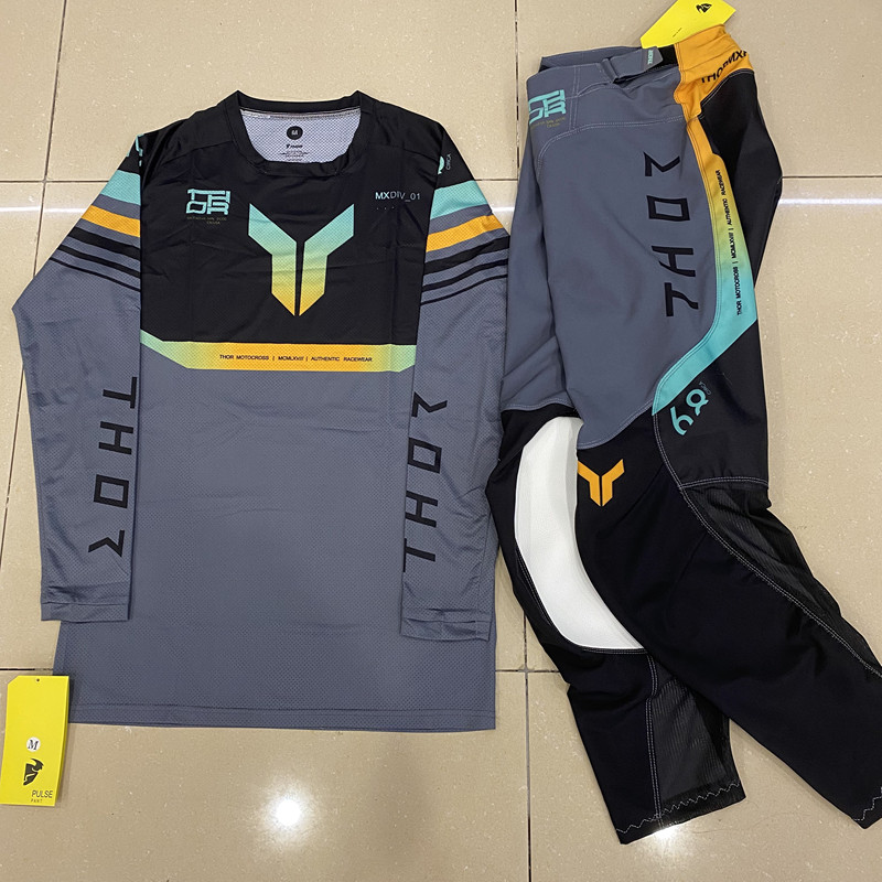 2026 Launchmode Futura Black / - Gear Set Motorcycle avis et prix